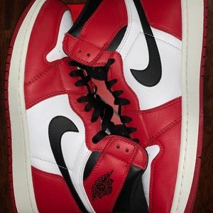 Air Jordan 1 Chicago 2015 lost and found